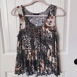 American Eagle flowy tank top